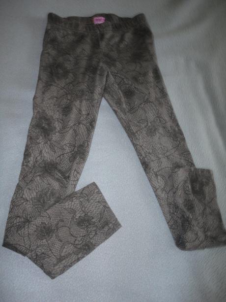 Minimálně oblečené legíny f+f, vel. 7-8 let, f&f,128