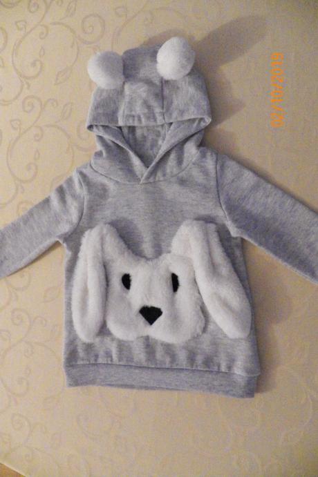 Mikinka s králíkem, f&f,80