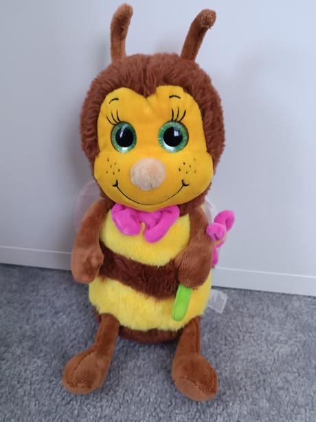 Plyšové hračky/plyšáci - včelka, medvídek, slon,