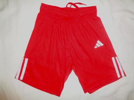 Červené šortky adidas, adidas,140