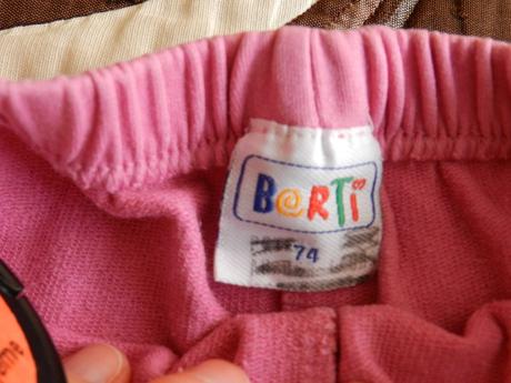 Tepláky s kytičkama, berti,74