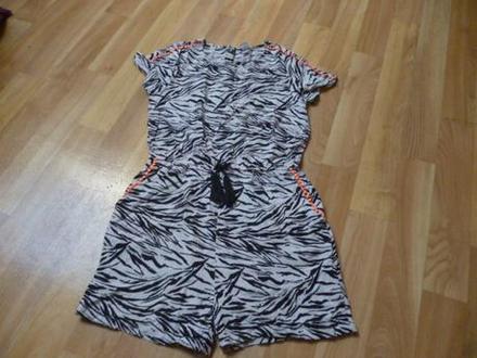 Letní overal tu 10 let, tu,140