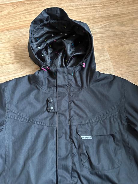 Lyžařská/ snowboardová bunda, 158