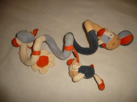 Hračky mimi spirála knížka šustivá kostky kousátko,