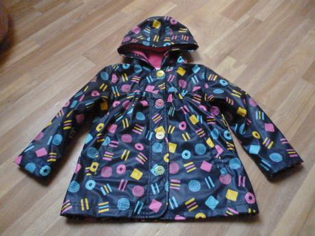 Písmenková bunda do deště 3-4, 104