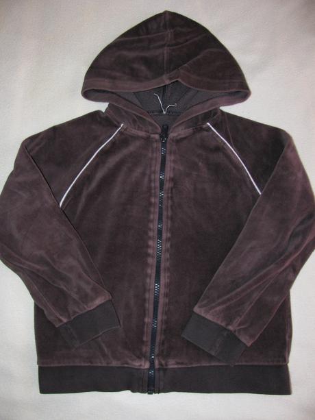 Čokoládová mikinka, 116