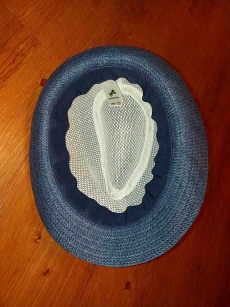 Klobouček, palomino,104