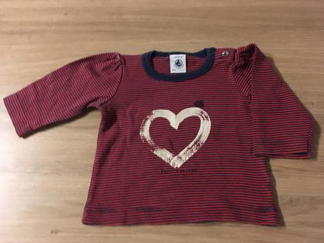Triko se srdíčkem, 62