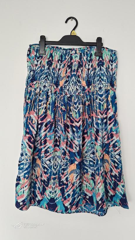 Šaty bez ramínek, m