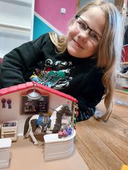 Hrací set Kavárna pro jezdce schleich® HORSE CLUB