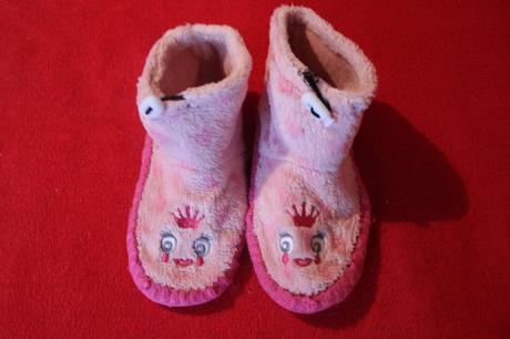 Dívčí teplé papuče princezna a puntíky, 32