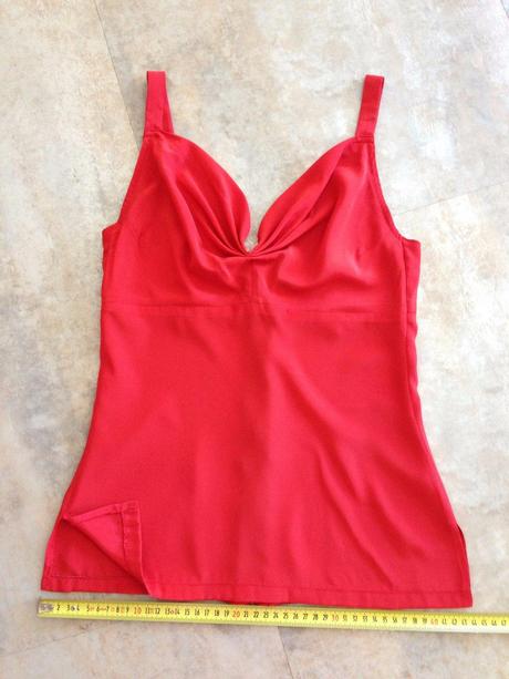 Červený vzdušný chladivý top vel.36 s elegantní, s