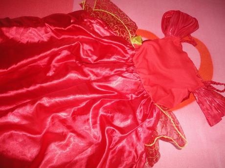 Dlouhé karnevalové šaty marks&spencer,vel. 7-8 let,