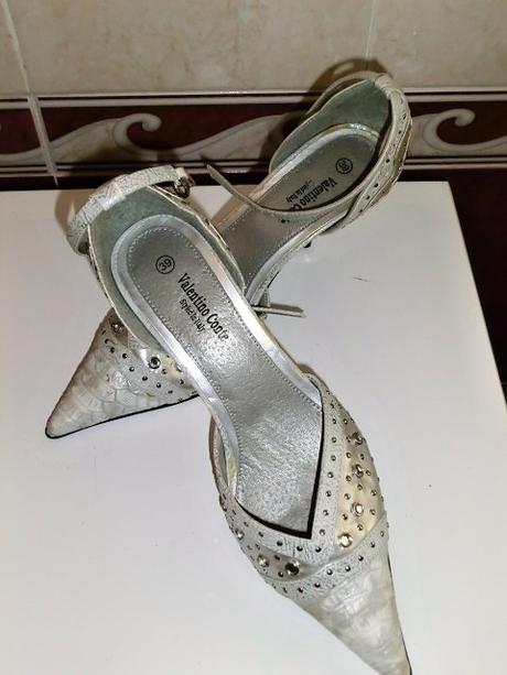 Stříbrné lodičky, 39