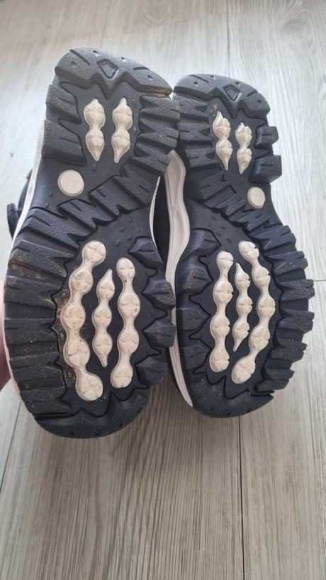 Zimní boty slobby vel 33 - nové, 33