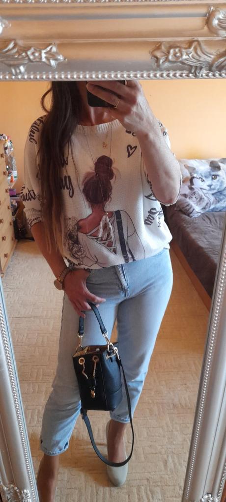 Stylový letní svetřík,