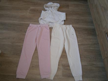 2x tepláky vel. 140+ přidám mikinu, 140