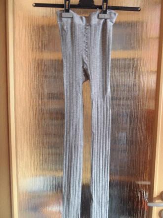 Teplé punčocháče, l