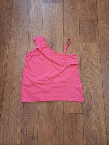 Hezké tílko, kik,146