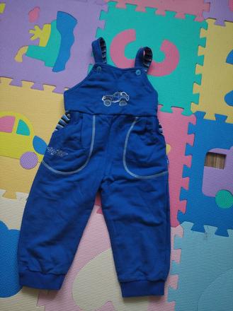 Tepláky s laclem, 86