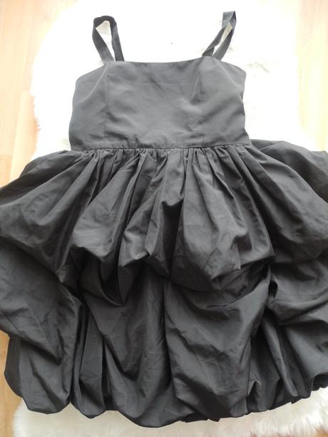 Šaty slavnostní, 146