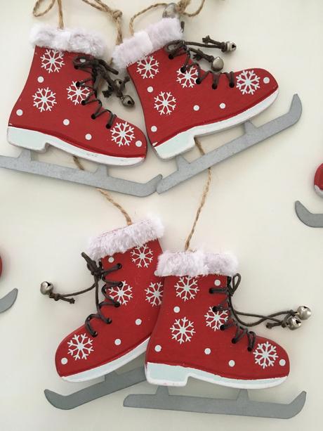 Dřevěné ozdoby na zavěšení,