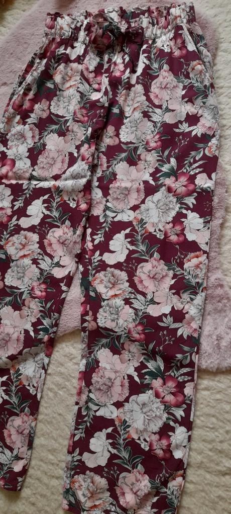 Love to lounge květované ležérní kalhoty, primark,40