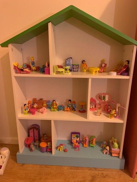 Drevená polička - domček, 