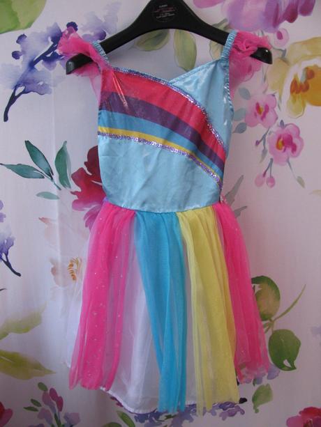 Karneval-krásné tylové šaty duhová víla,