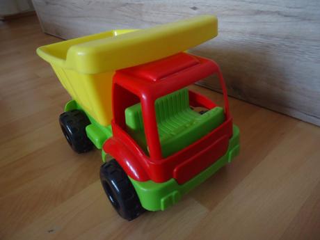 Autíčka na písek,