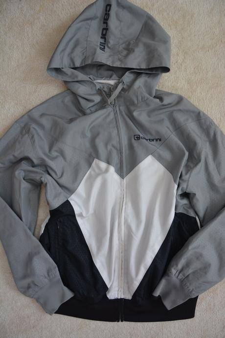 Přechodová bunda, 152