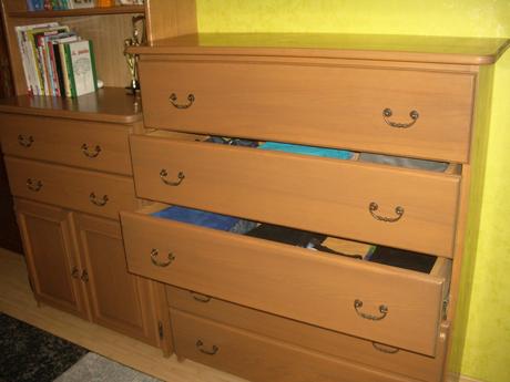 Knihovna + komoda masiv smrk,