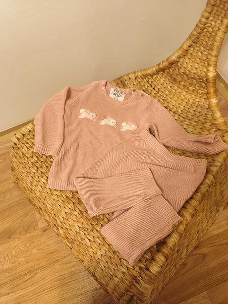 Pletený komplet s králíčky zajíčky, f&f,86