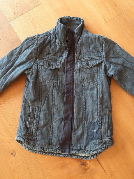 Džínová bunda., 152