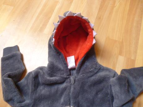 Hunatý overal žralok vel. 6-7 animal, 122