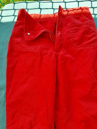 Zvonáče červené starší dole široké s kytkami, 134