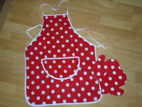 Zástěra dětská kuchařská puntík + chňapky 2x,