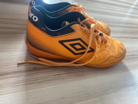 Boty do haly, umbro,34