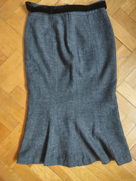 Dámská sukně, 38