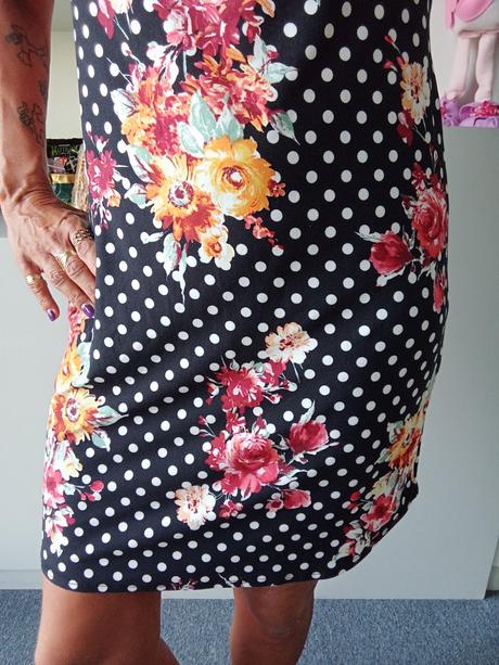 Šaty zn."love chesley" vel."l", l