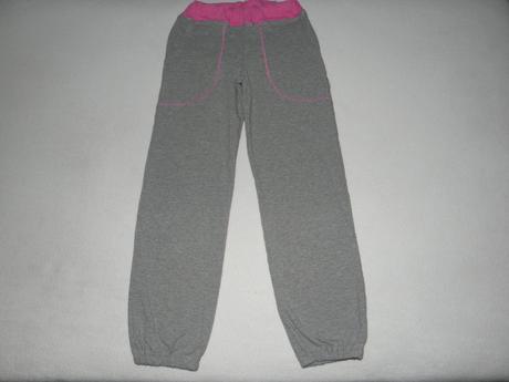 Dívčí tepláky české výroby aj texstyle vel.140, 140