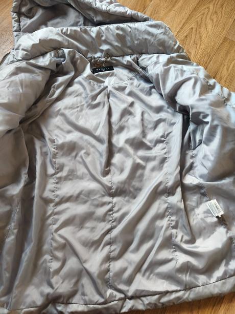 Šedá stříbrná prošívaná bunda, mohito,s