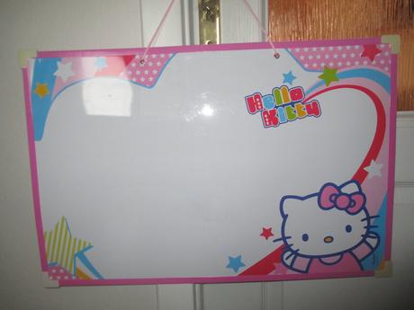 Magnetická tabule s kitty, 