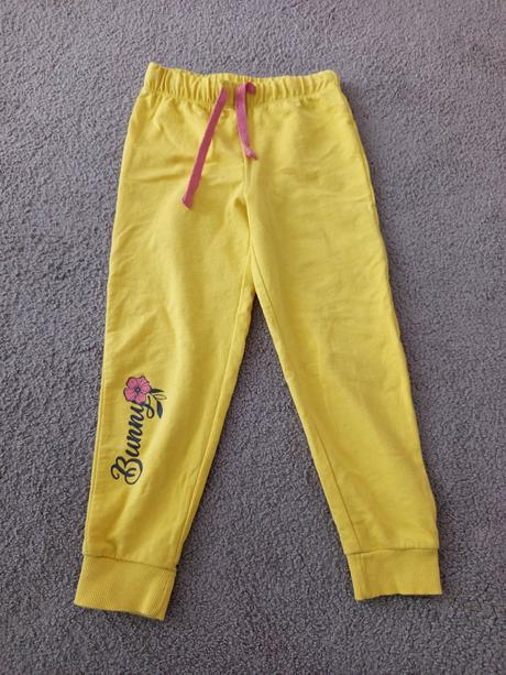 Tepláky, lupilu,104