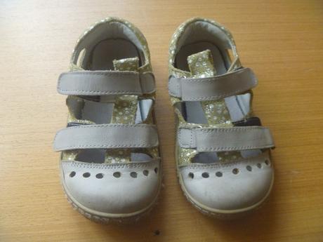 Zlaté barefoot sandálky vel. 29, 29