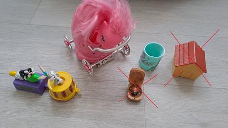 Sada figurek - looney tunes, kočárek s drakem, lol, 