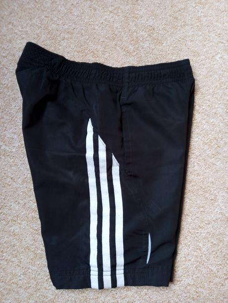 Šortky zn."adidas" vel."104", adidas,104