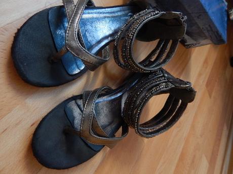 Zlatoměděne gladiatorky , baťa,32