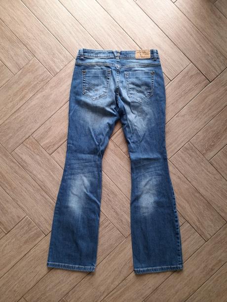 Zvonové džíny zn. clockhouse, vel. 36., clockhouse,36