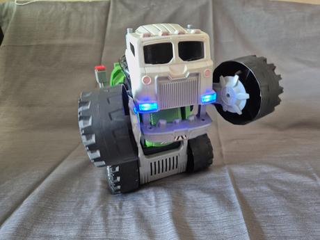 Mluvící auto polelář stinky-matchbox (vč. baterií),